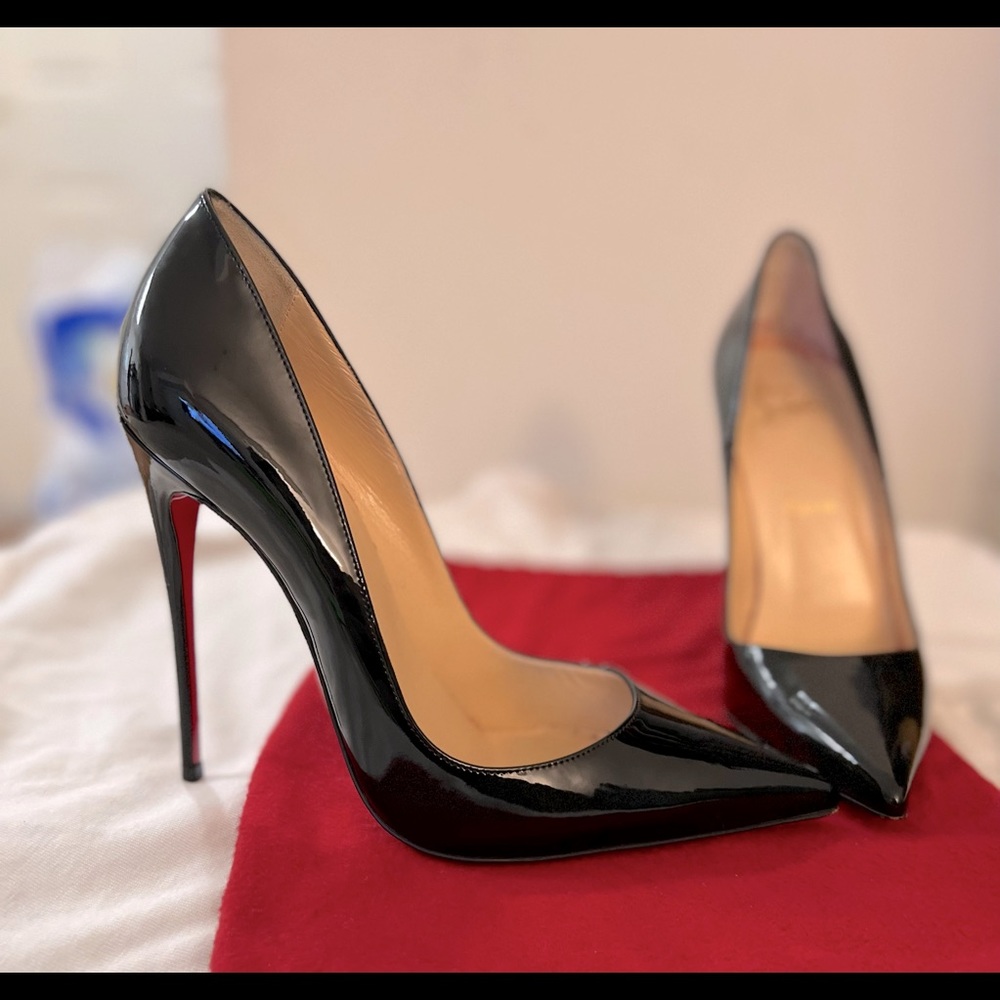 Christian Louboutin So Kate “Red Bottom” Stilettos 38 1/2